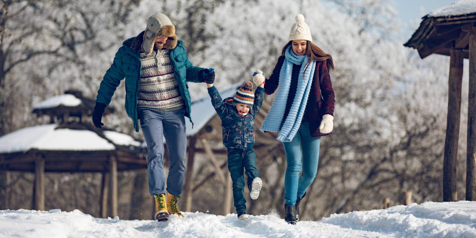 Find winter family photo ideas with Nixplay