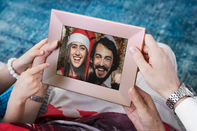 cute couple’s selfie displayed on a Nixplay frame